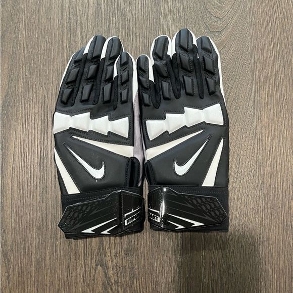 Nike Accessories Nwt Nike Promo Hyperbeast 2 Leather Lineman